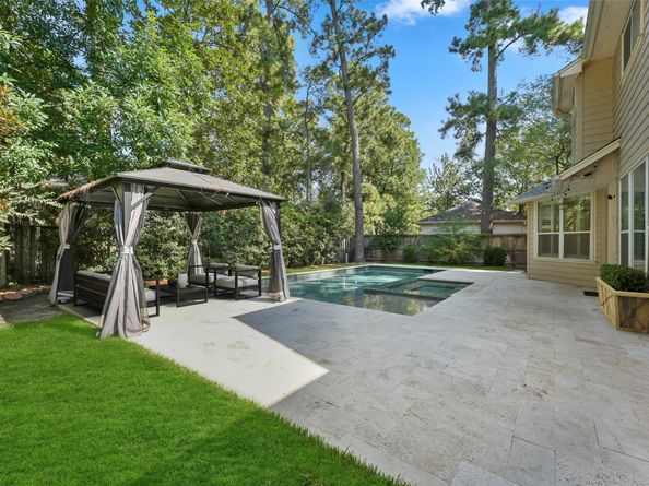 26 Lucky Leaf Court, The Woodlands TX 77381