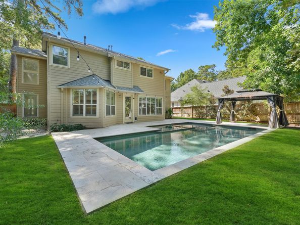 26 Lucky Leaf Court, The Woodlands TX 77381