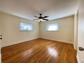 1143 Shadeland Dr, Houston TX 77043