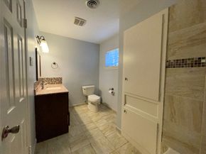 1143 Shadeland Dr, Houston TX 77043