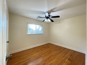 1143 Shadeland Dr, Houston TX 77043