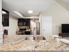 10855 Meadowglen Lane 729, Houston TX 77042