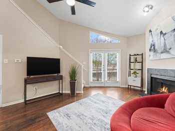 10855 Meadowglen Lane