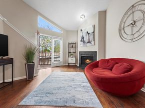 10855 Meadowglen Lane 729, Houston TX 77042