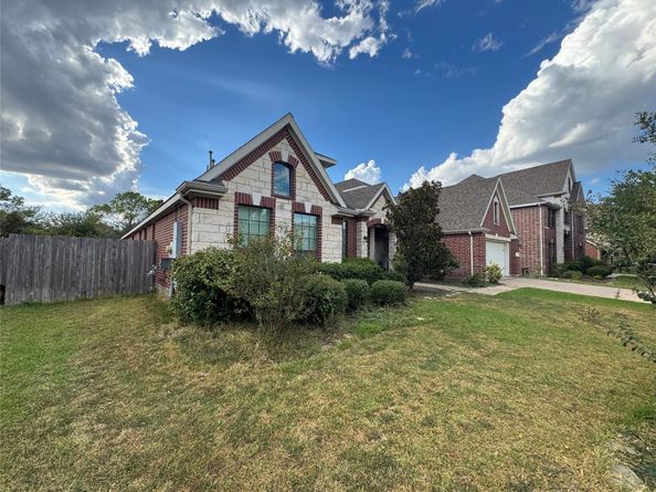 7818 Pacific Spring Lane, Richmond TX 77407