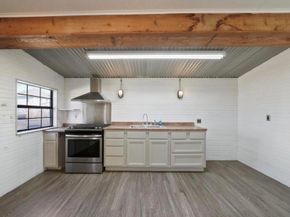 2901 Preston Street, Houston TX 77003