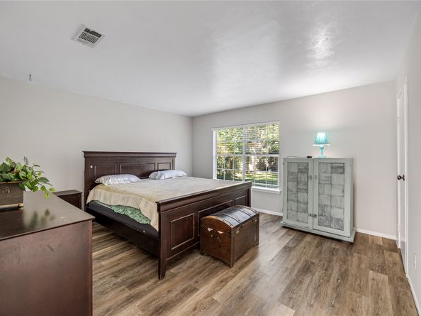3219 Birch Creek Drive, Houston TX 77339