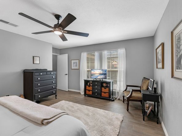 6614 Brittany Park Lane, Houston TX 77066