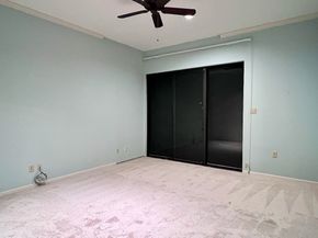 10 S Briar Hollow Lane 90, Houston TX 77027