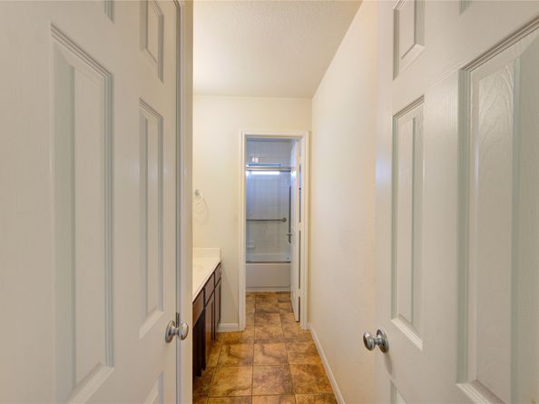 2922 Halcyon Time Trail, Houston TX 77045