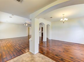 2922 Halcyon Time Trail, Houston TX 77045