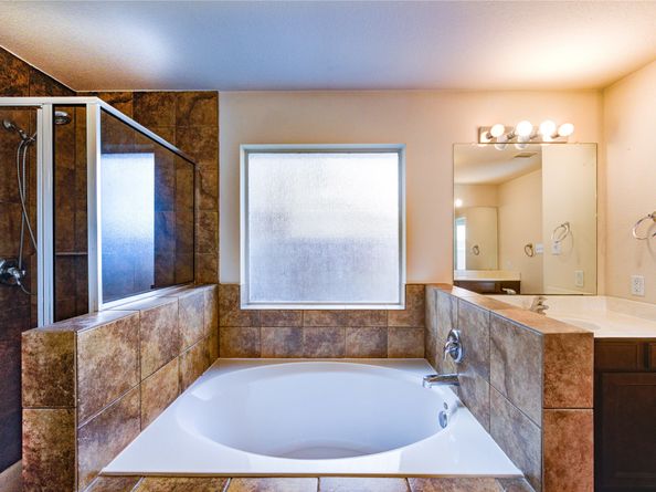 2922 Halcyon Time Trail, Houston TX 77045