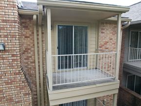 11201 Lynbrook Drive 3703, Houston TX 77042