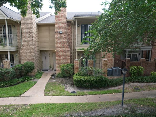 11201 Lynbrook Drive 3703, Houston TX 77042