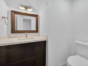 12691 Briar Patch Road 5, Houston TX 77077