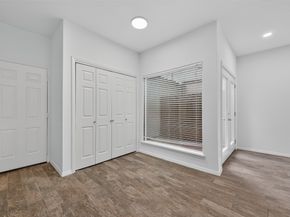 12691 Briar Patch Road 5, Houston TX 77077
