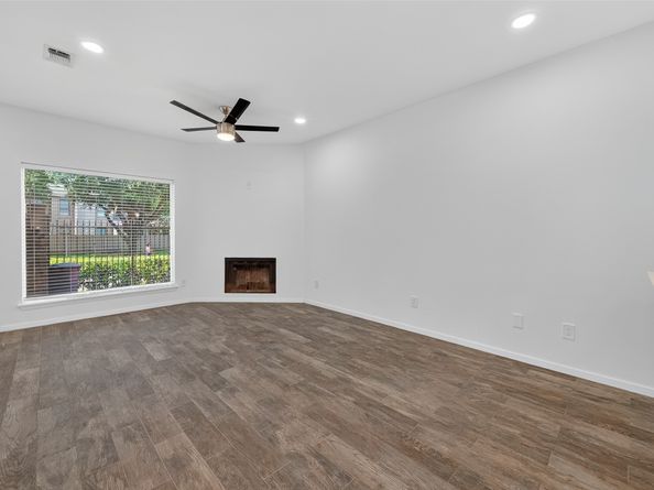 12691 Briar Patch Road 5, Houston TX 77077