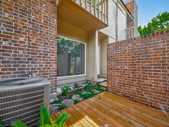 12691 Briar Patch Road 5, Houston TX 77077