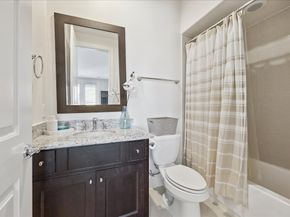 10950 Wrenwood Green, Houston TX 77043