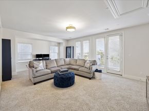 10950 Wrenwood Green, Houston TX 77043