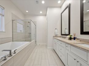 10950 Wrenwood Green, Houston TX 77043