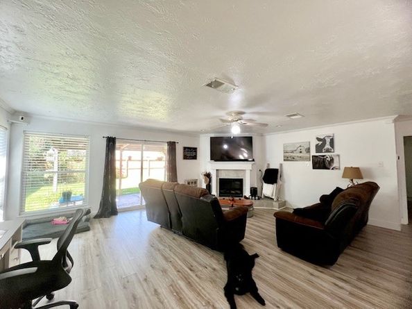 819 Redway Lane, Houston TX 77062