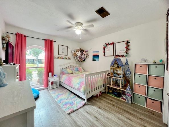 819 Redway Lane, Houston TX 77062