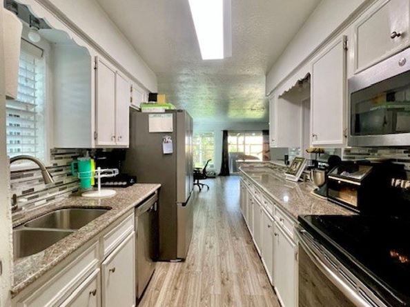 819 Redway Lane, Houston TX 77062