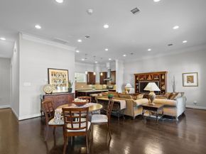 5637 Kiam Street D, Houston TX 77007