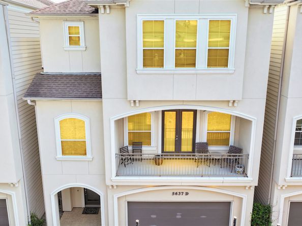 5637 Kiam Street D, Houston TX 77007