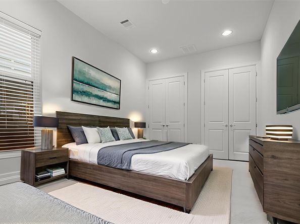 5637 Kiam Street D, Houston TX 77007