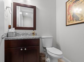 5637 Kiam Street D, Houston TX 77007