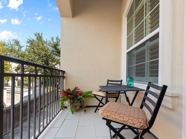 5637 Kiam Street D, Houston TX 77007