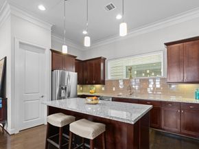 5637 Kiam Street D, Houston TX 77007
