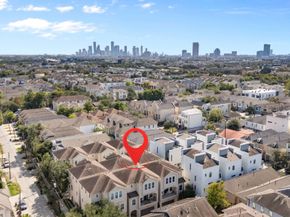 5637 Kiam Street D, Houston TX 77007