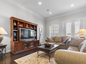 5637 Kiam Street D, Houston TX 77007