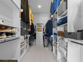 5637 Kiam Street D, Houston TX 77007