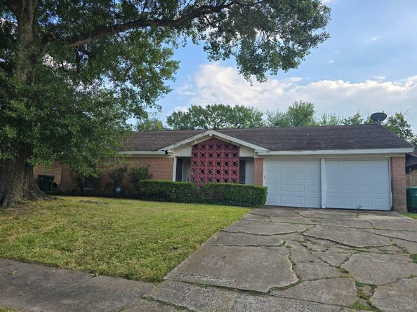 5523 Kuldell Drive, Houston TX 77096