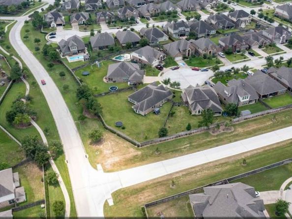 13315 Edison Trace Lane, Tomball TX 77377