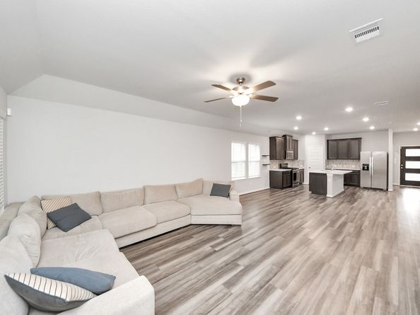 518 Ellwood Terrace Lane, Richmond TX 77406