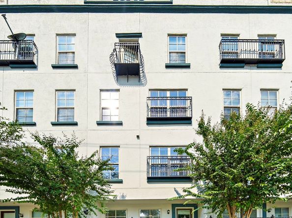 2216 Chenevert Street 3, Houston TX 77003