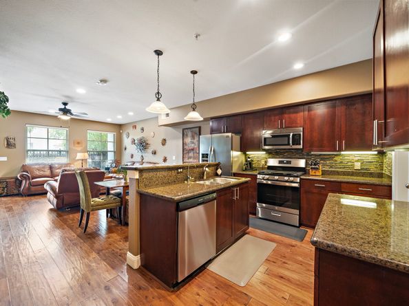 2216 Chenevert Street 3, Houston TX 77003