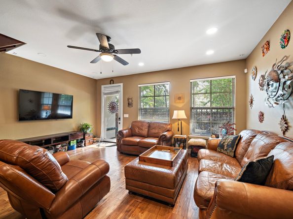 2216 Chenevert Street 3, Houston TX 77003