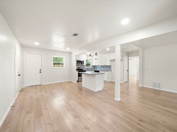 5607 Flamingo Drive, Houston TX 77033