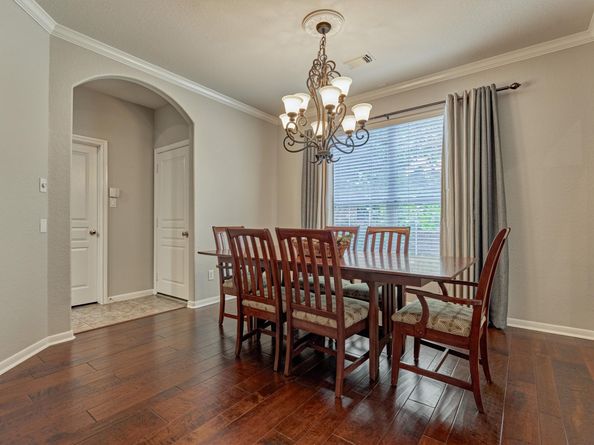 58 W Shale Creek Circle, The Woodlands TX 77382