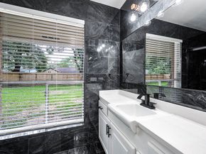 1610 Richvale Lane, Houston TX 77062