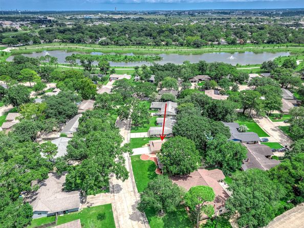 1610 Richvale Lane, Houston TX 77062