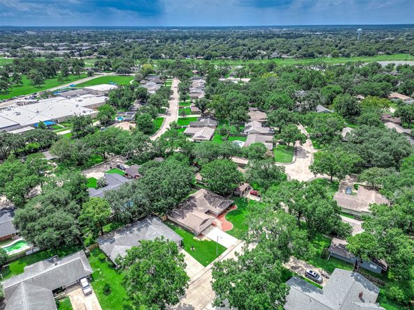 1610 Richvale Lane, Houston TX 77062