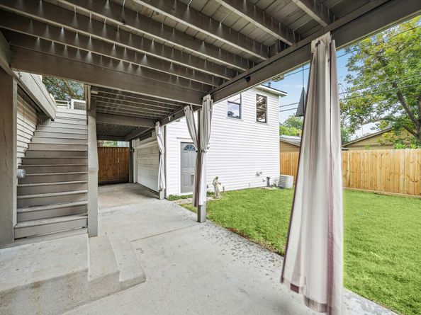 920 W Melwood Street, Houston TX 77009