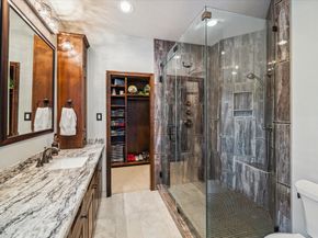 22 Greenway View Trail, Kingwood TX 77339